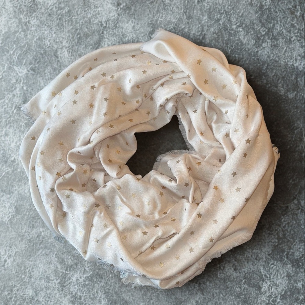 Coach Women’s Cream Star-Patterned Scarf/Wrap